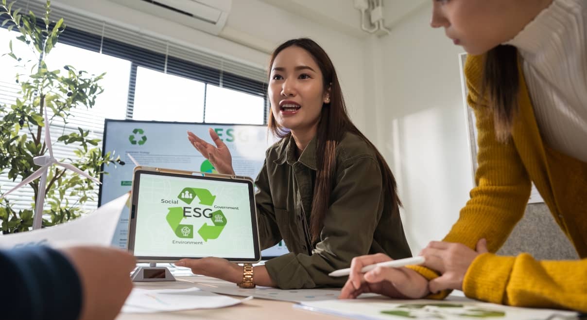 Báo cáo phát triển bền vững ESG